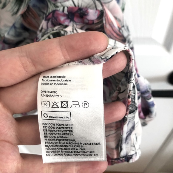 Double-Layered H&M Flowered Top - Picture 6 of 7